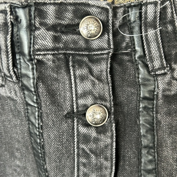 DESIGUAL black wash denim skirt size 28 (US8) - Picture 11 of 15